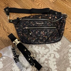 Mz Wallace Crosby sling